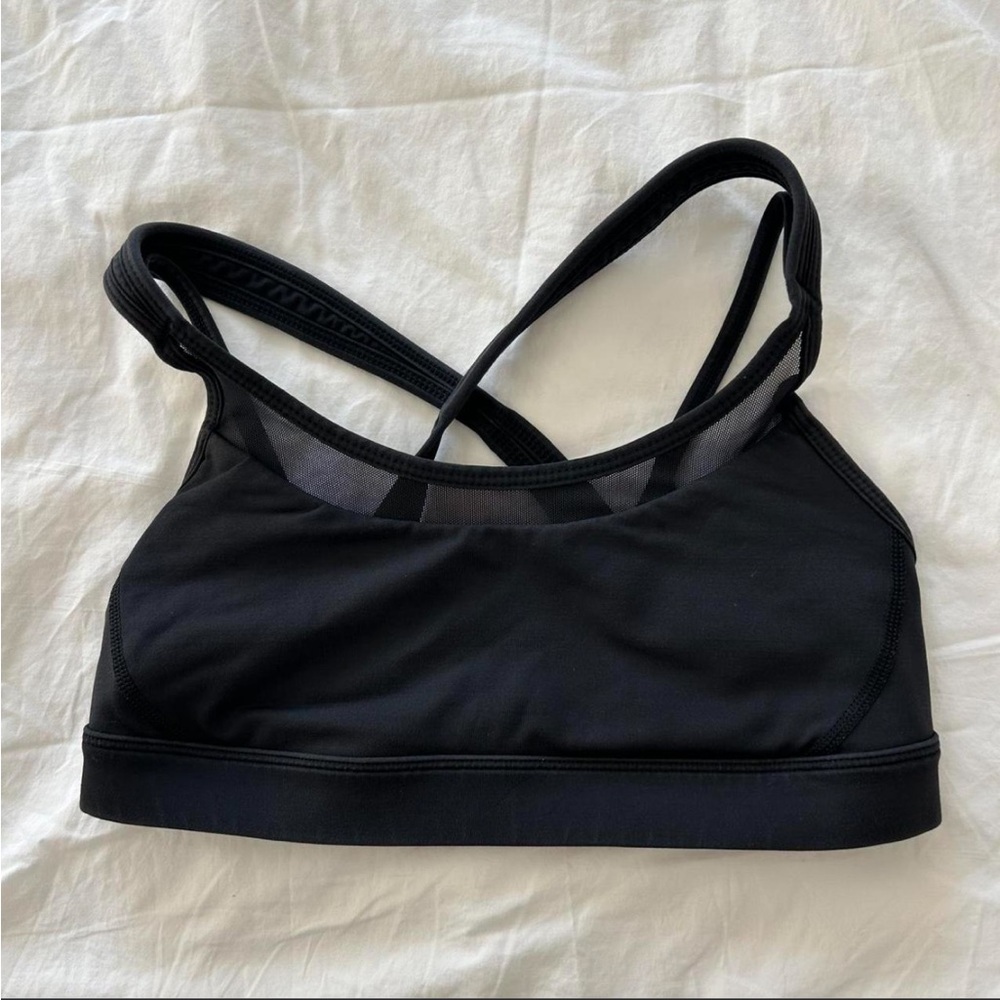 Lululemon double layered sports bra
